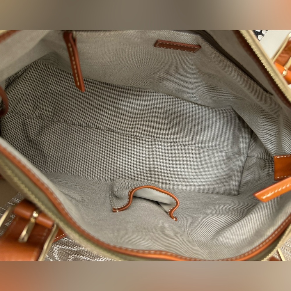 D&B Tote - Picture 8 of 15